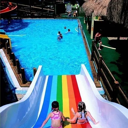 Üdülőközpont Hillside Club 5*