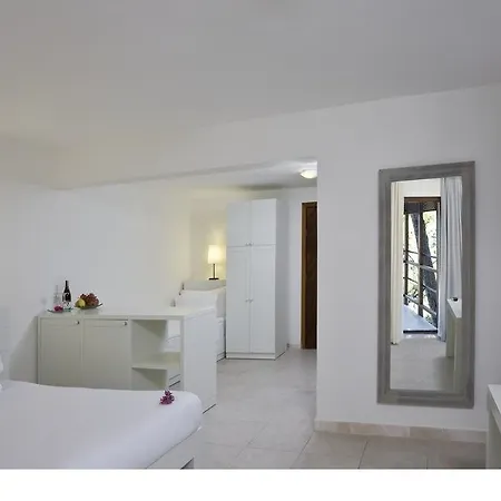 Üdülőközpont Hillside Club 5*