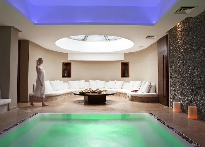 Hillside Club Resort 5*