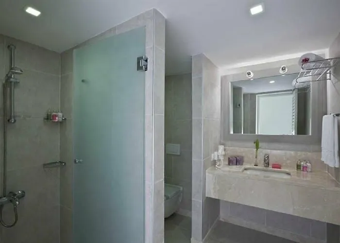 Hillside Club Resort 5*