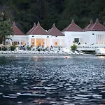 Complex Hillside Club 5*