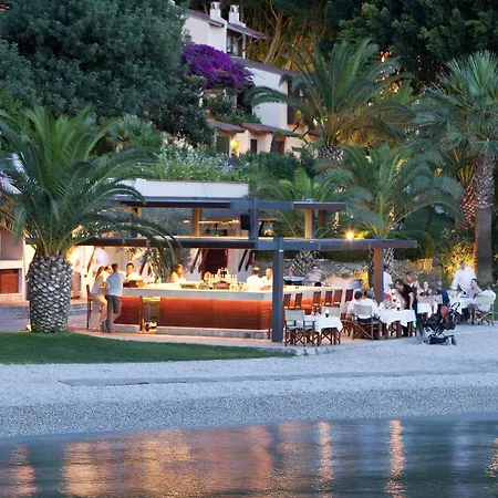 リゾート Hillside Club 5*