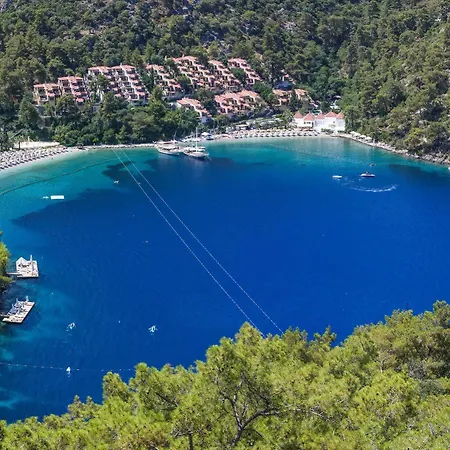 Hillside Club Resort 5*
