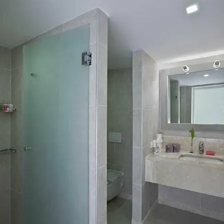 Hillside Club Complex 5*