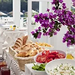 Resort Hillside Club